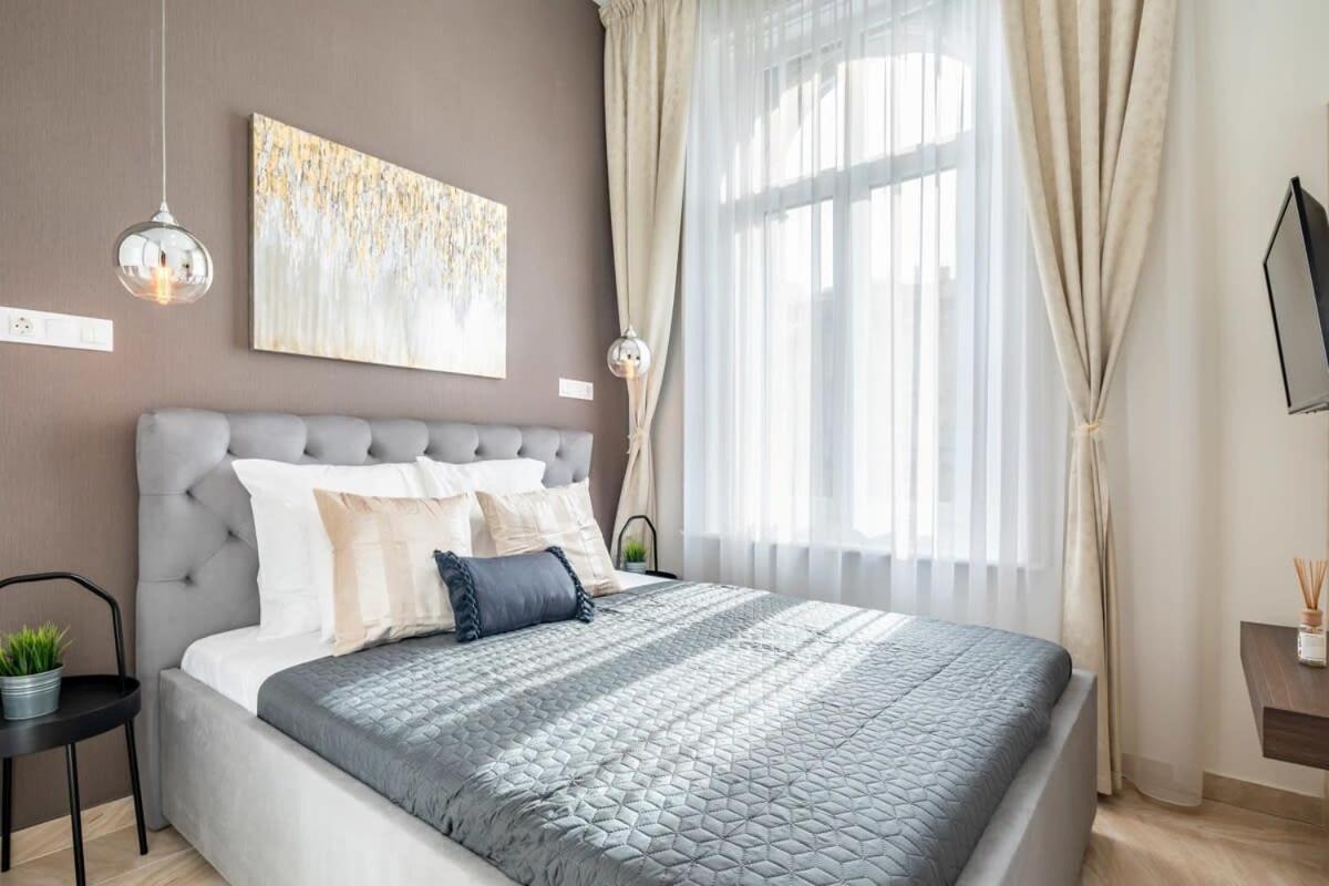 Splendid Perfectly Located Flat With Sauna Appartement Boedapest Buitenkant foto