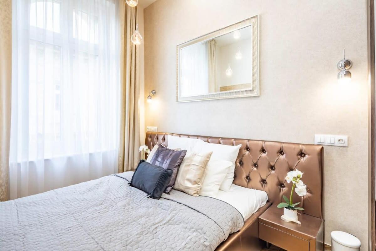 Splendid Perfectly Located Flat With Sauna Appartement Boedapest Buitenkant foto